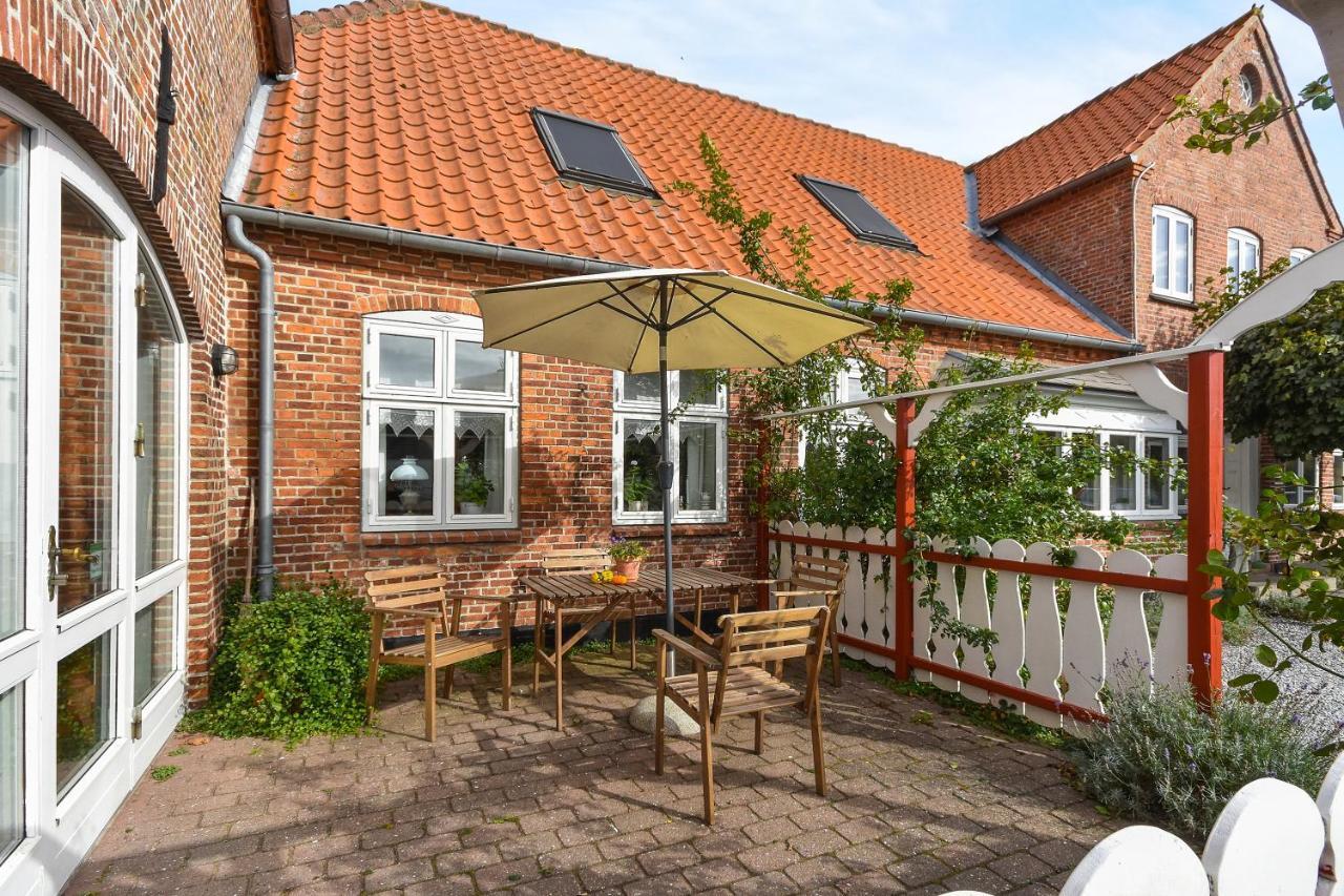 Sovgodt8 B&B Tønder Esterno foto